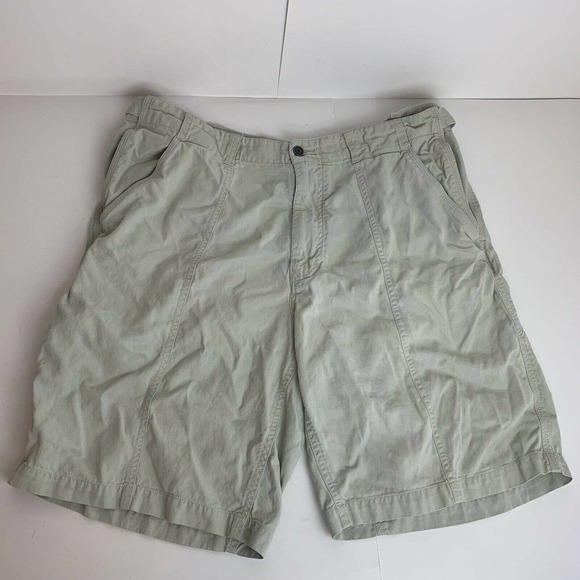 tommy bahama beige cargo relax shorts